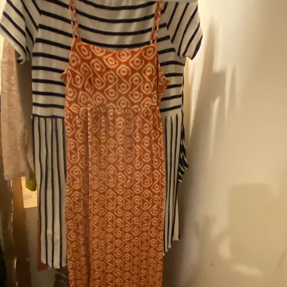 Cute and comfy dress with pockets!